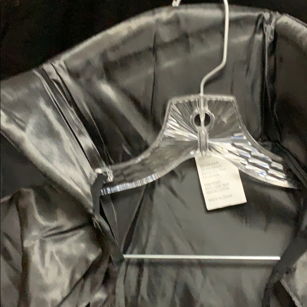 𝅺ADULT 56” black costume cape - Picture 5 of 5
